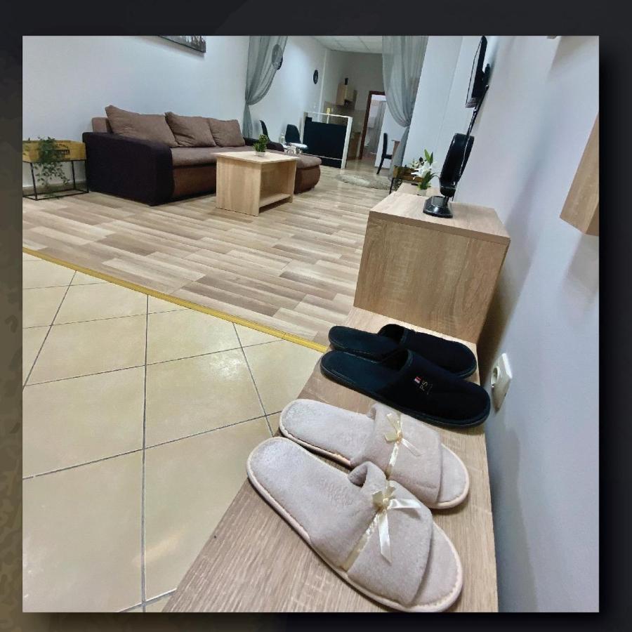 Sky Apartman Стара Пазова Екстер'єр фото
