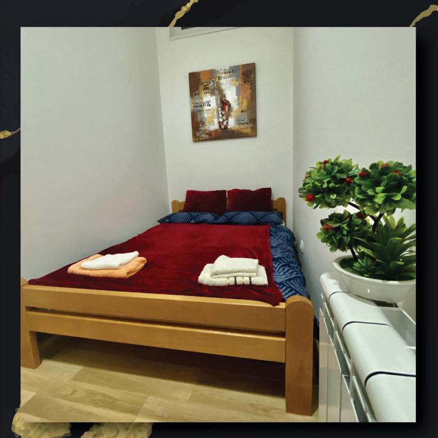 Sky Apartman Стара Пазова Екстер'єр фото